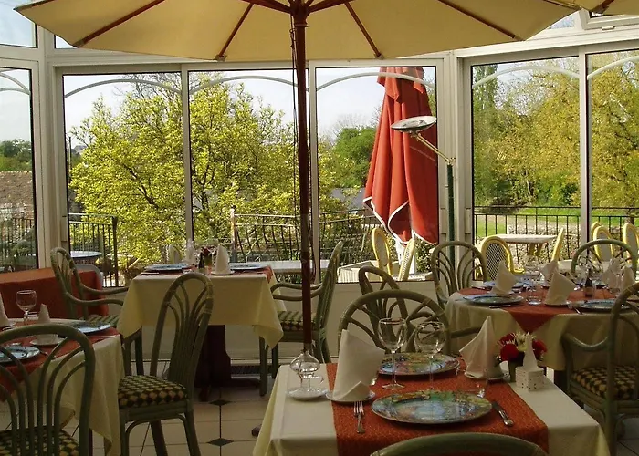 Hotel The Originals Du Commerce Laval Est 3* Vaiges