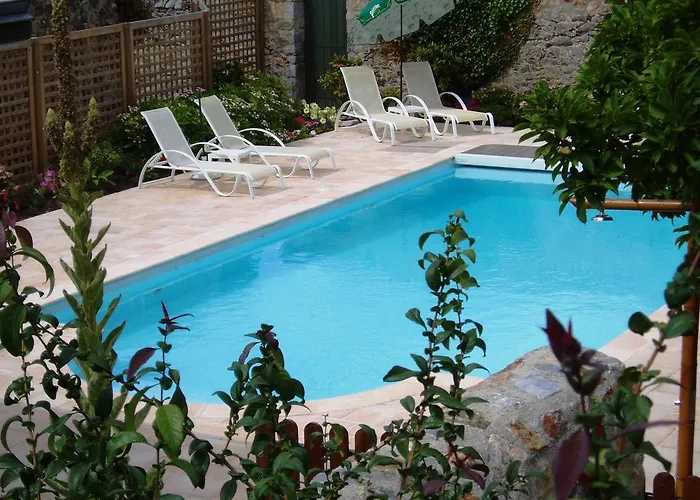 Hotel The Originals Du Commerce Laval Est Hotel